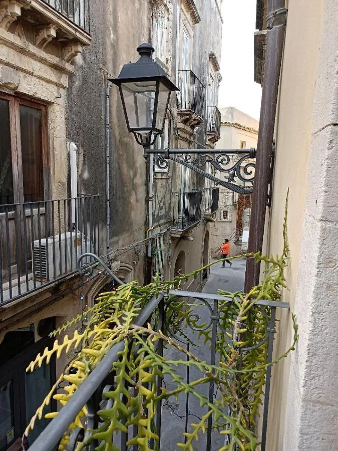Appartement Arthaus-Ortigia- 120 Met à Syracuse