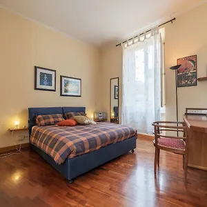 https://domus-aurea-colosseo-sweet-flat.it-romehotels.com